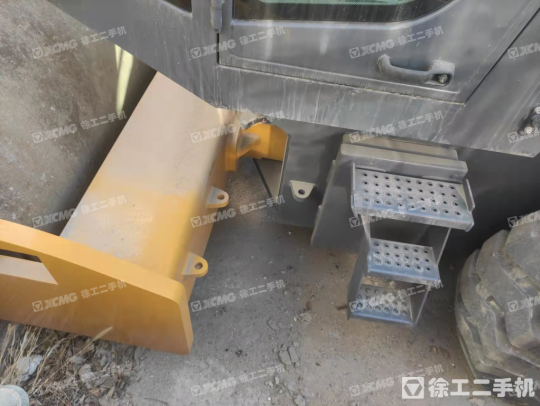 徐工XS223J单钢轮压路机