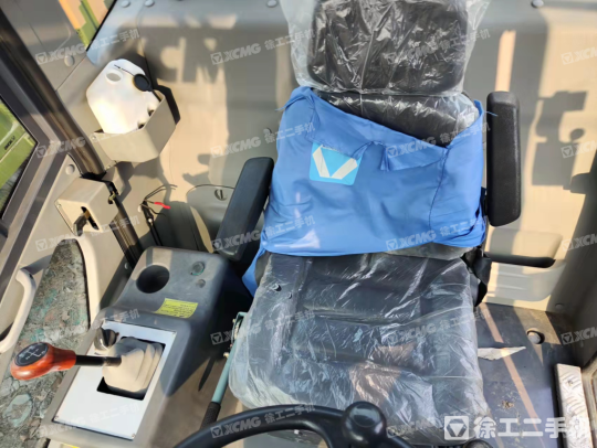 徐工XS223JE单钢轮压路机