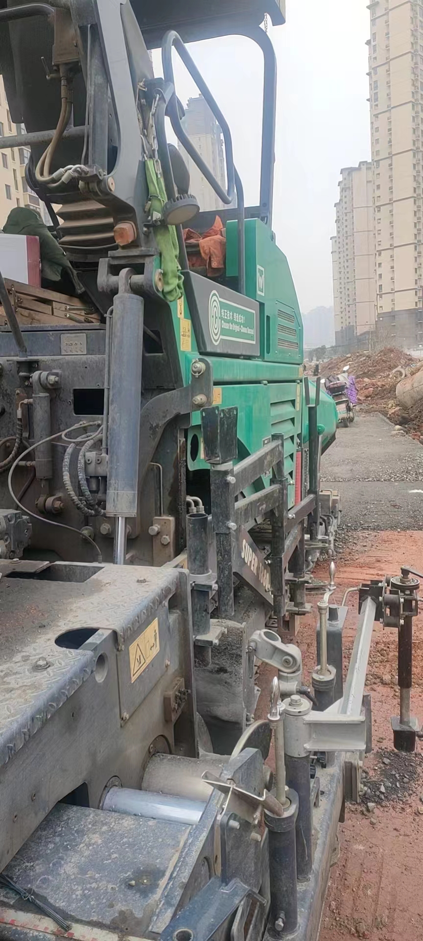 徐工RP903摊铺机