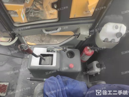 徐工XS223J单钢轮压路机