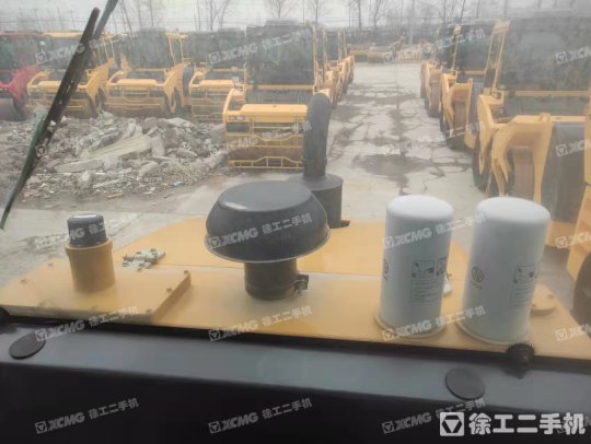 徐工XS223J单钢轮压路机