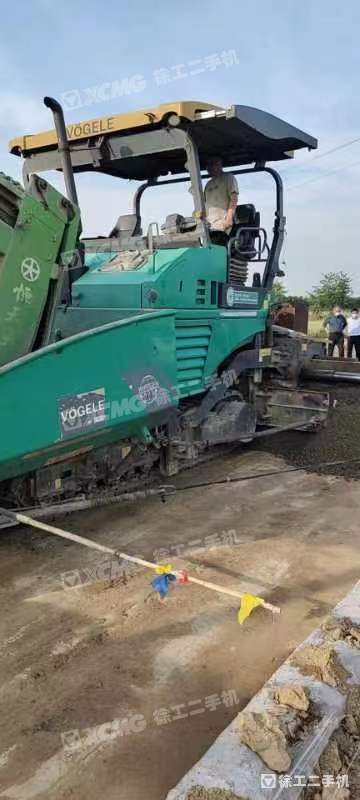 徐工RP903摊铺机