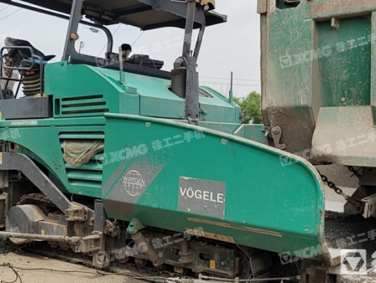 徐工RP903摊铺机