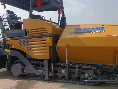 徐工RP903摊铺机