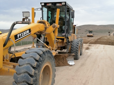 天工PY180平地机