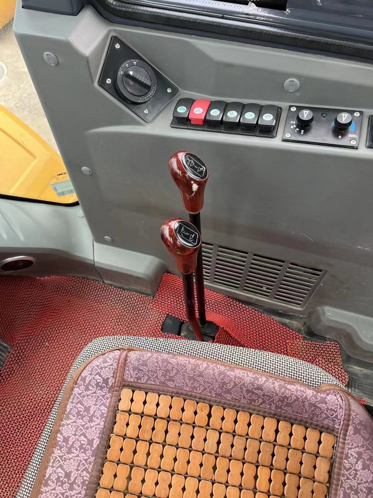 徐工LW500HV轮式装载机