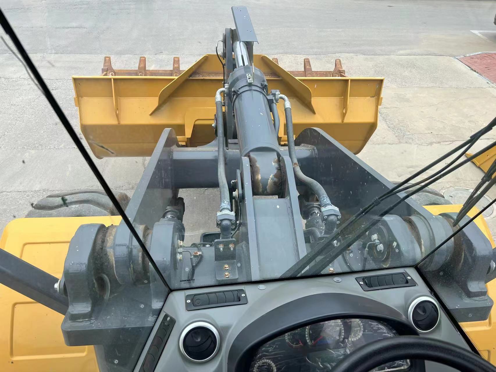 徐工LW500HV轮式装载机