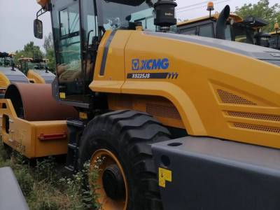 徐工XS225JS单钢轮压路机