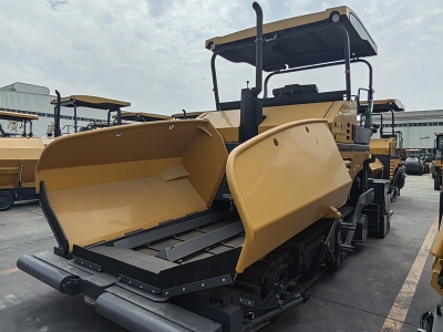 徐工RP903S摊铺机