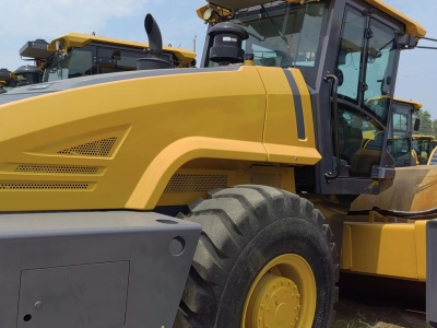 徐工XS265单钢轮压路机