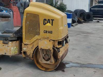 卡特彼勒CB-14双钢轮压路机