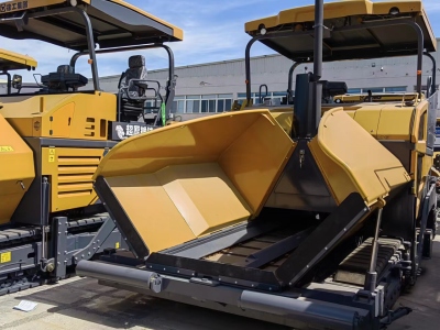 徐工RP1655摊铺机