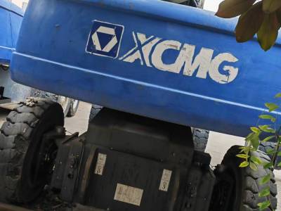 徐工GKS38直臂式高空作业平台