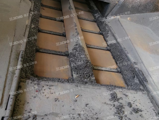 徐工RP603摊铺机