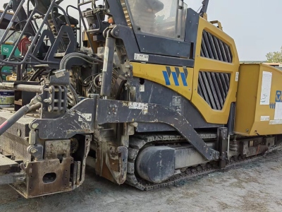 徐工RP1655摊铺机