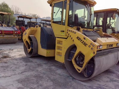 徐工XD133C双钢轮压路机