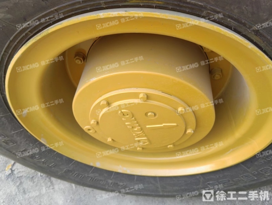 徐工XS263J单钢轮压路机