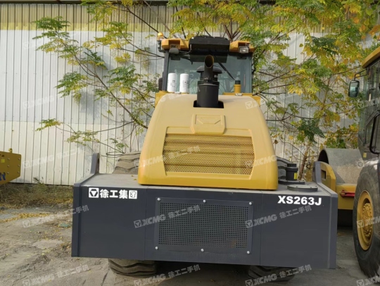 徐工XS263J单钢轮压路机