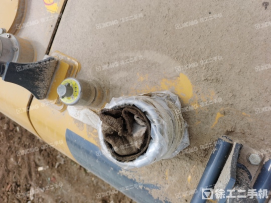 徐工XE335DK履带式挖掘机