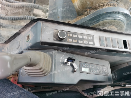 徐工XE335DK履带式挖掘机