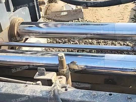 徐工RP903摊铺机