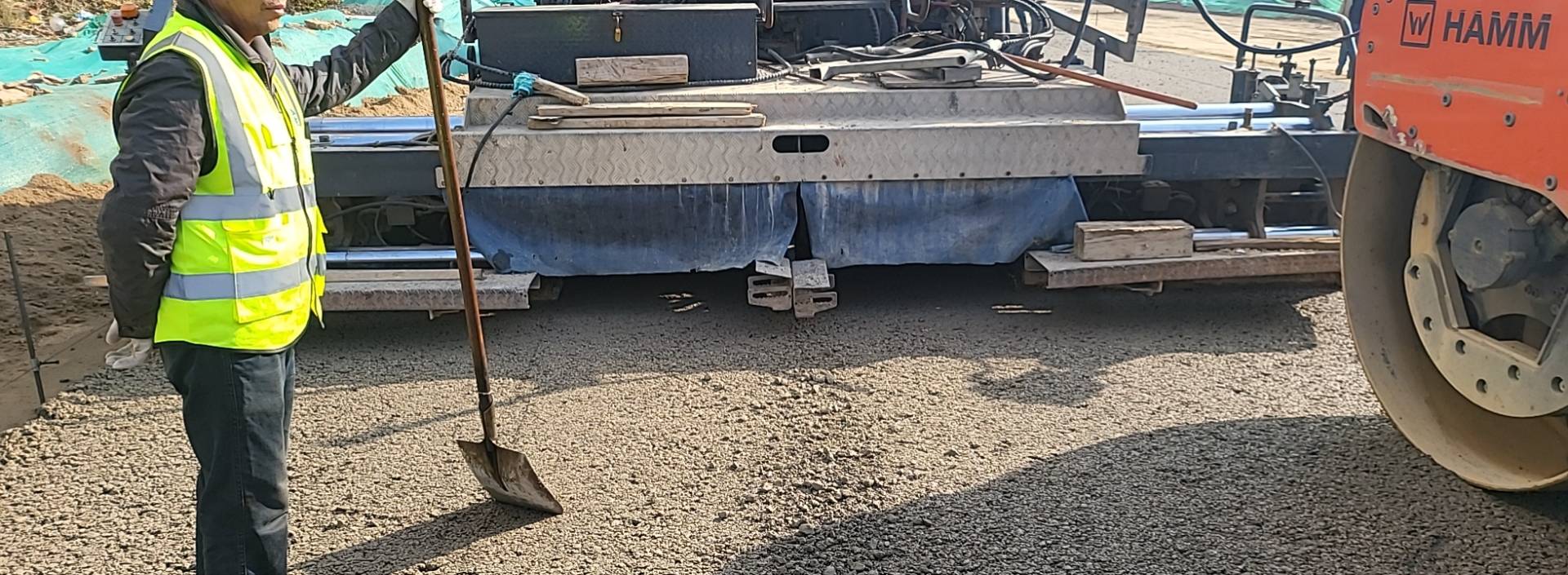 徐工RP903摊铺机