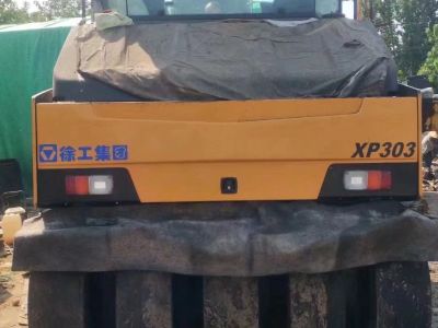 徐工XP303轮胎压路机(30吨胶轮)