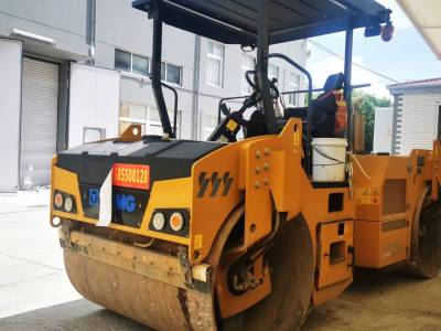 徐工XD103双钢轮压路机