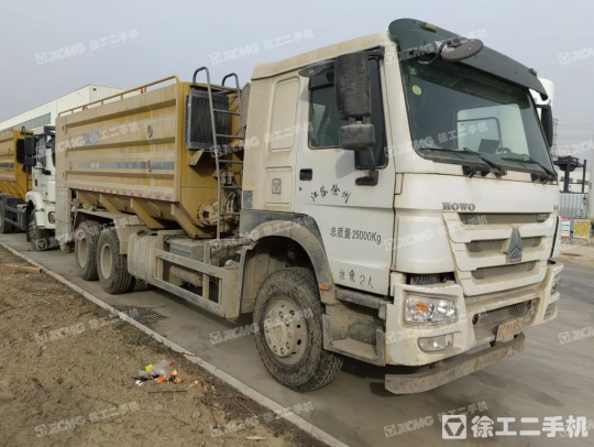 徐工XKC163粉料撒布车