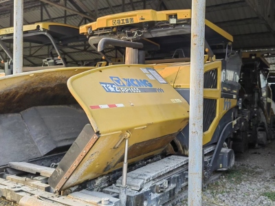 徐工RP1655摊铺机