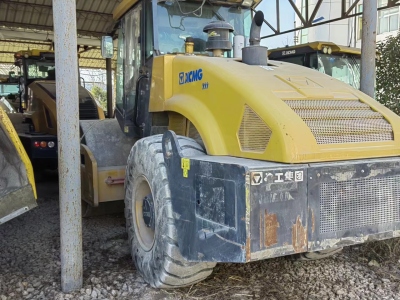 徐工XS223J单钢轮压路机