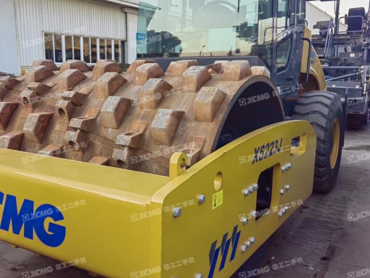 徐工XS223J单钢轮压路机