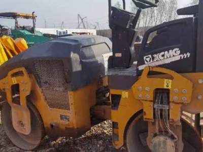 徐工XMR353E双钢轮压路机