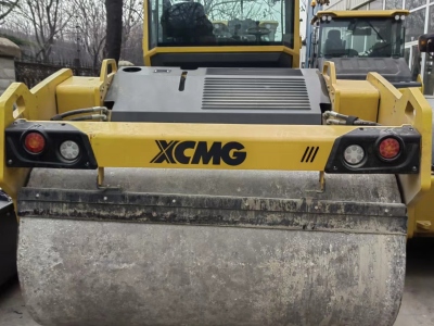 徐工XD135TC双钢轮压路机