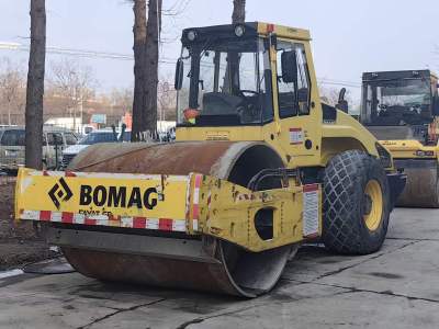 宝马格BW220D-40单钢轮压路机