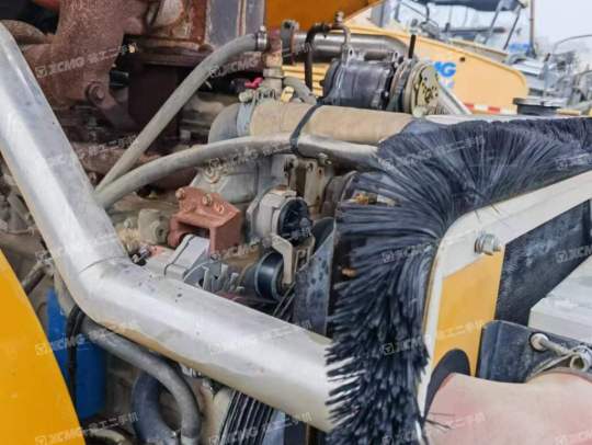 徐工XS263J单钢轮压路机