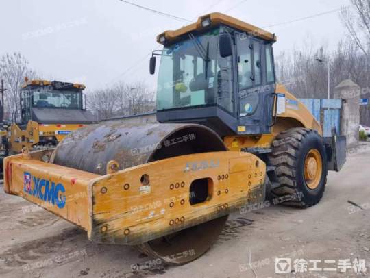 徐工XS263J单钢轮压路机