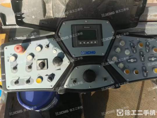 徐工RP953摊铺机