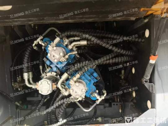 徐工RP953摊铺机