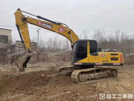 徐工XE215DA履带式挖掘机