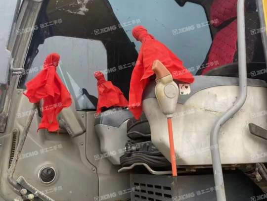 徐工XE215DA履带式挖掘机