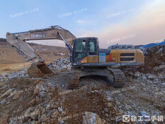 徐工XE380DK履带式挖掘机