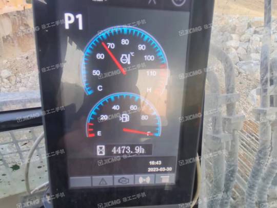 徐工XE380DK履带式挖掘机