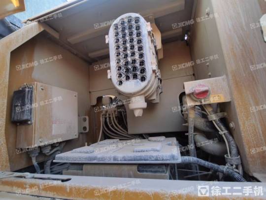 徐工XE380DK履带式挖掘机