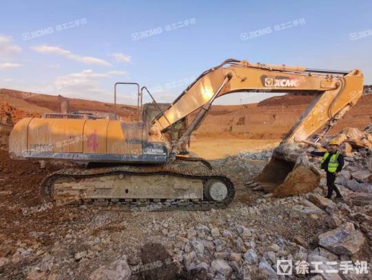 徐工XE380DK履带式挖掘机