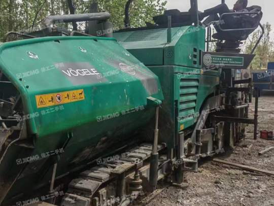 徐工RP903摊铺机