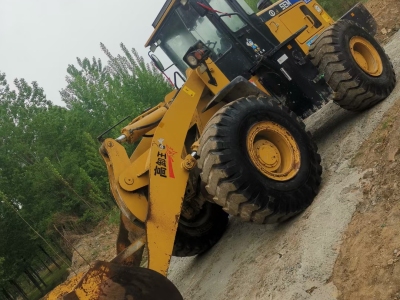 山工机械SEM652B轮式装载机