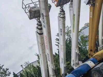 徐工GKS28E直臂式高空作业车