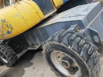 徐工GKS28直臂式高空作业车