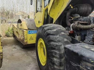 宝马格BW226DH-4单钢轮压路机